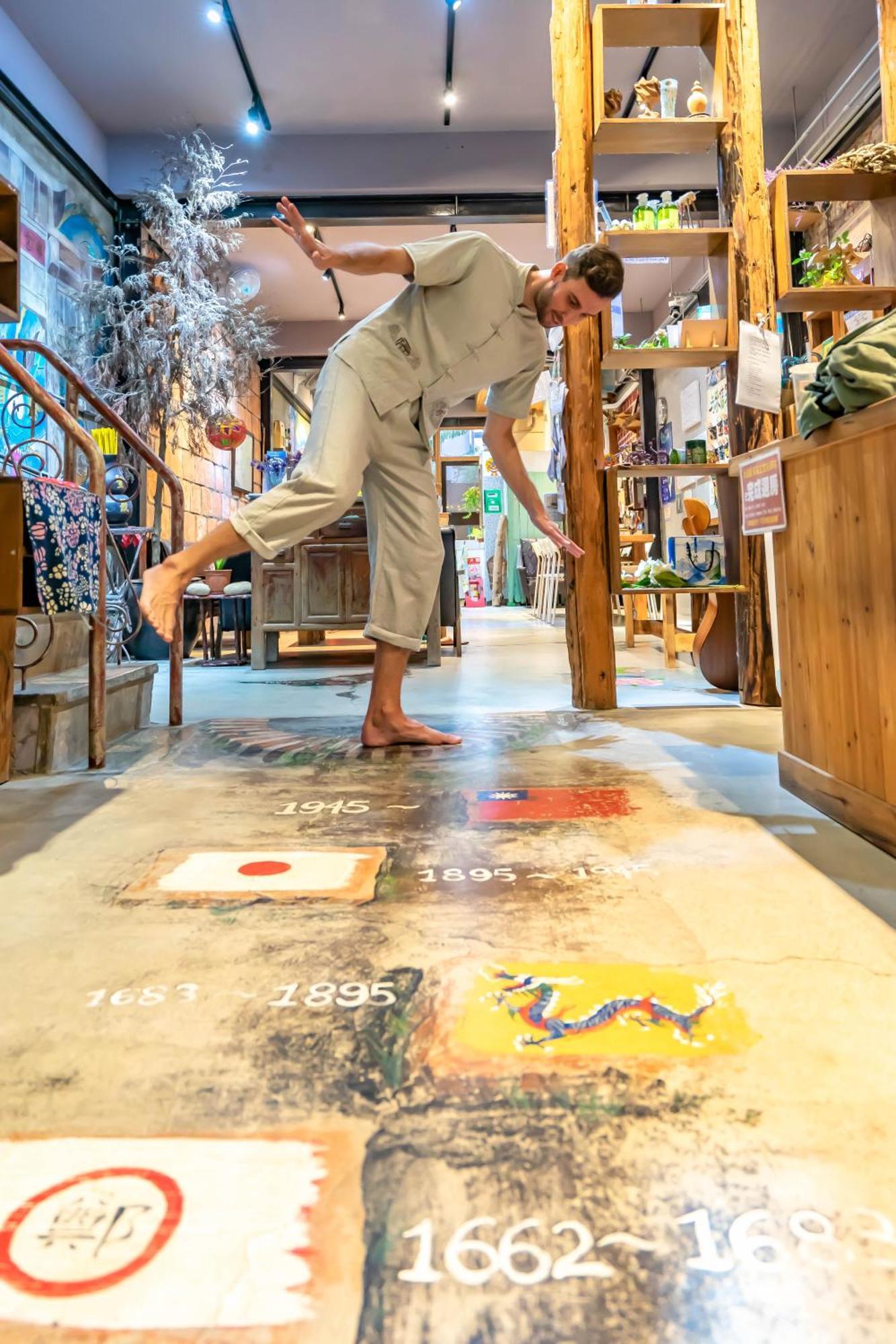 Fuqi Hostel - Heping Tainan Zewnętrze zdjęcie