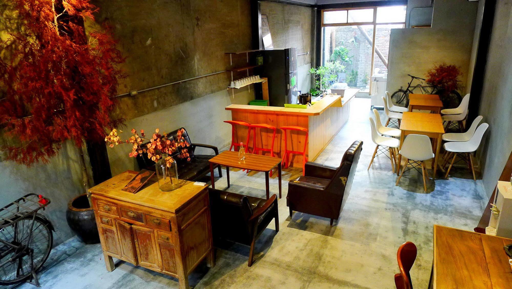 Fuqi Hostel - Heping Tainan Zewnętrze zdjęcie